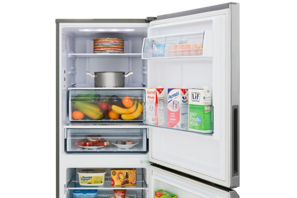 Review tủ lạnh Panasonic NR-BV280QSVN 6