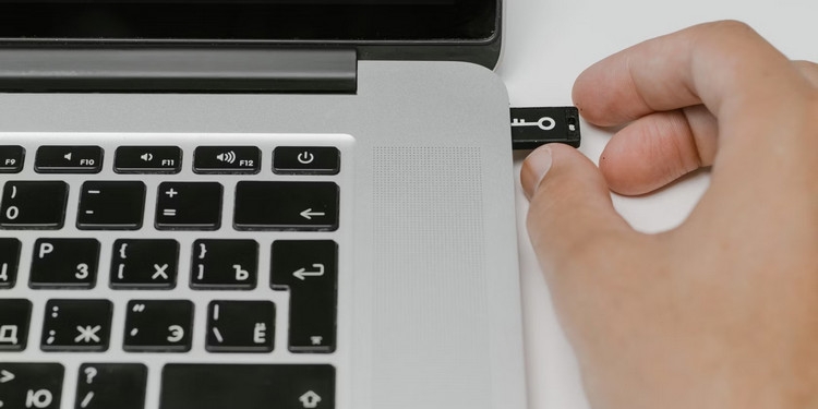 Cắm USB vào tivi không xem được video (4)