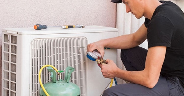 Điều hoà hết/thiếu gas cũng là nguyên nhân dẫn tới hiện trạng tự động tắt bật