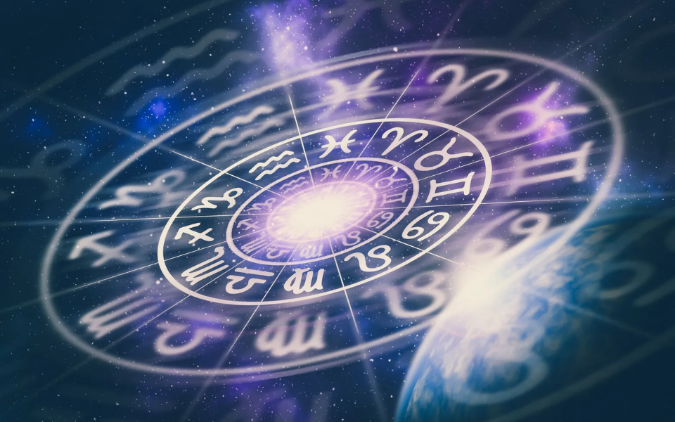 Bản đồ sao có Trái Đất ở vị trí trung tâm