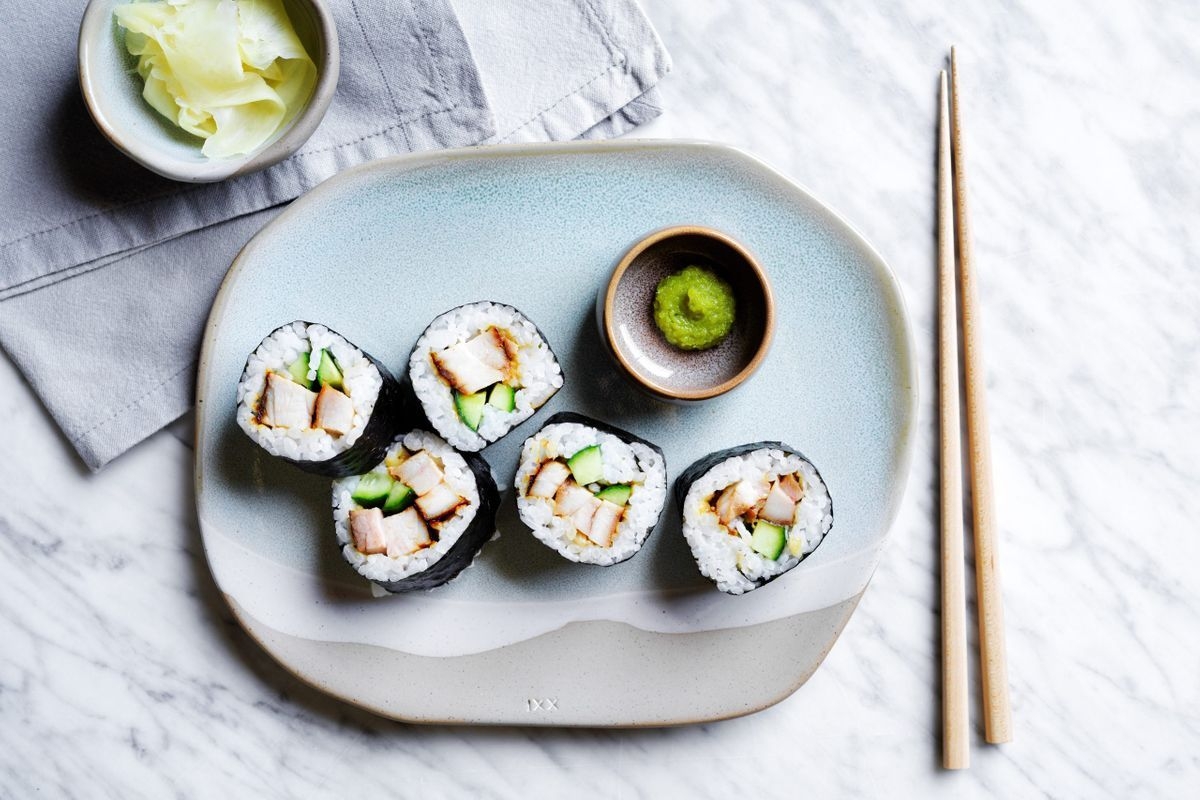 Ăn sushi với lượng vừa phải sẽ không làm cân nặng tăng