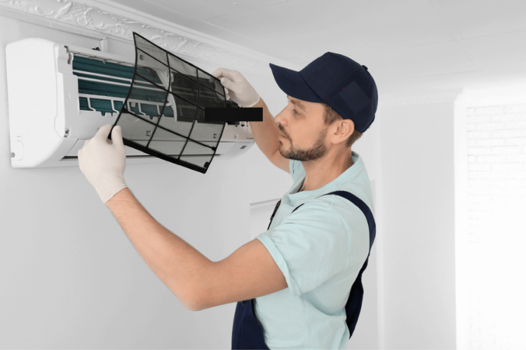 Quy trình vệ sinh định kỳ dàn nóng/lạnh máy lạnh Electrolux giúp phòng ngừa lỗi P0