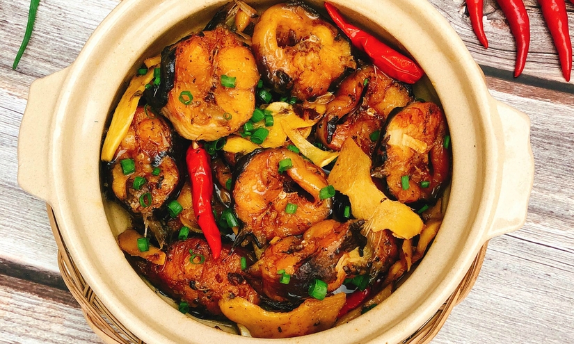 Hướng dẫn cách làm cá lóc kho tiêu tại nhà 1