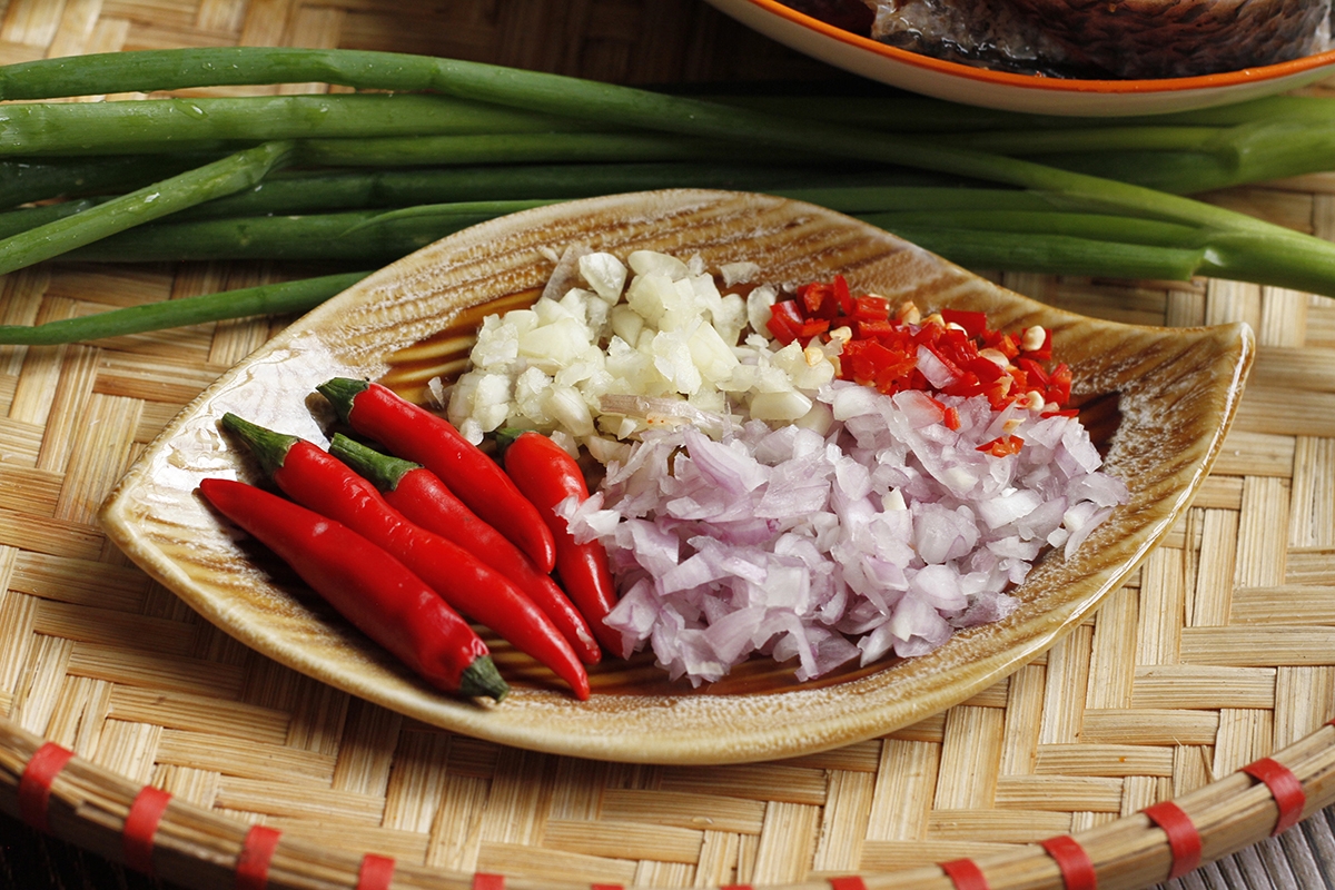 Hướng dẫn cách làm cá lóc kho tiêu tại nhà 33