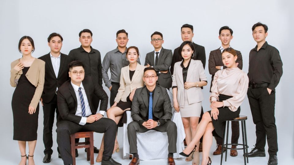 Chụp ảnh tại studio với các back đa dạng
