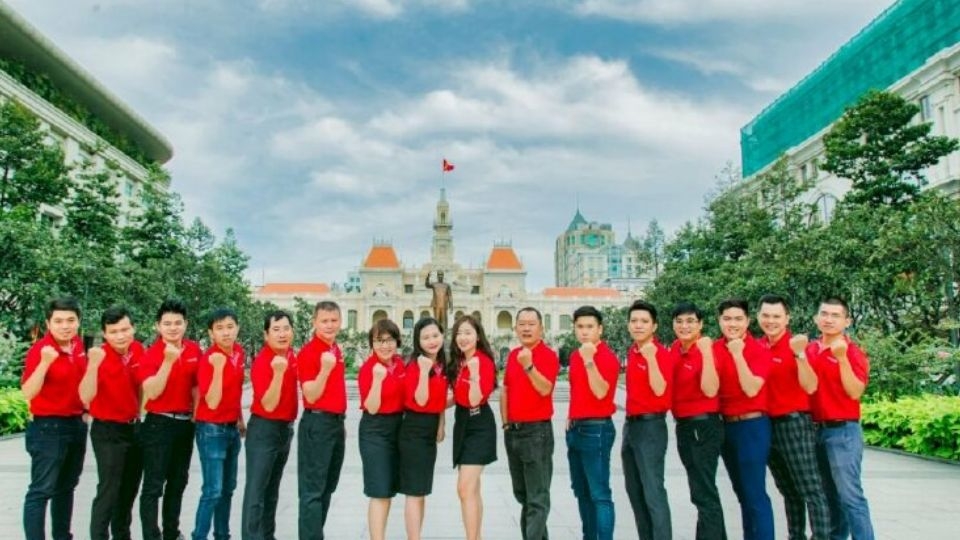Xếp thẳng hàng để tạo dáng