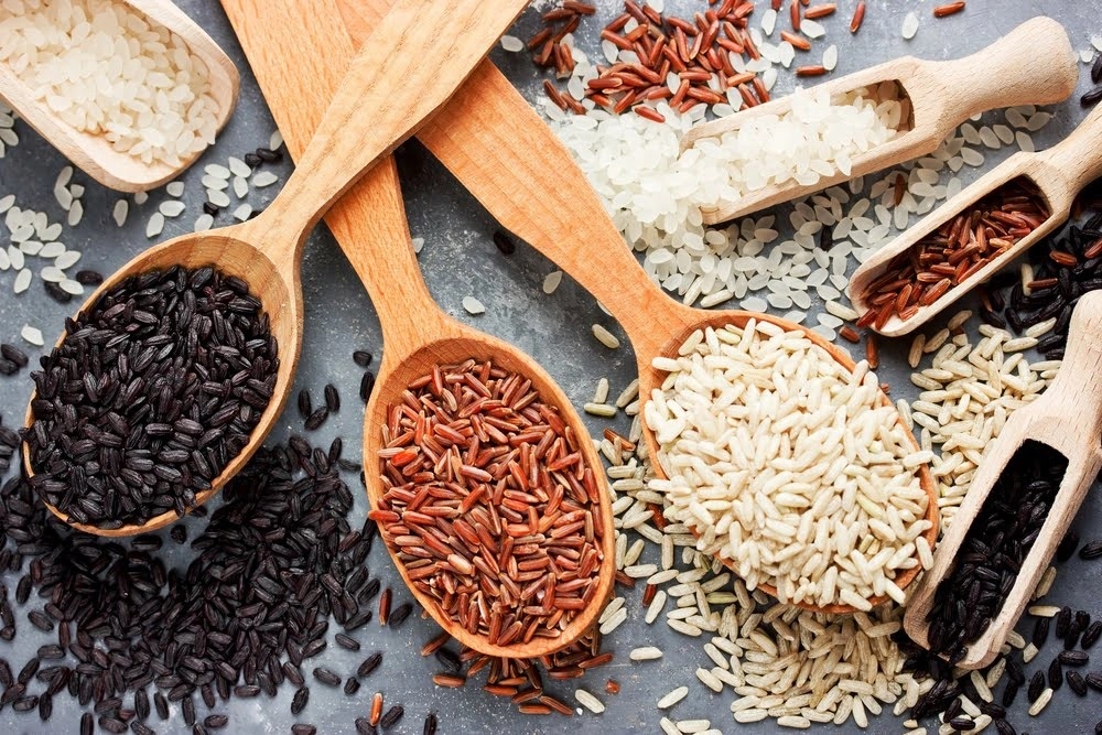 Gạo lứt là gì và có mấy loại gạo lứt? Tìm hiểu cách phân biệt gạo lứt và gạo lứt huyết rồng 2