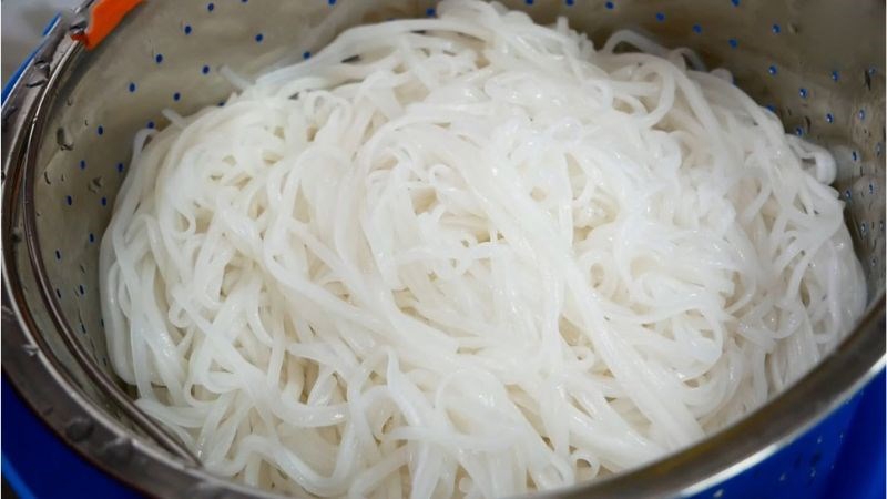 cách nấu hủ tiếu giò heo - ảnh 4