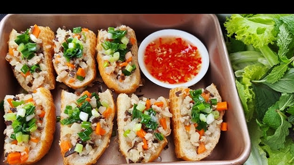 Bánh mì hấp giàu dinh dưỡng, thơm ngon.