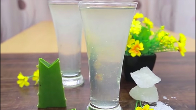 Nước ép nha đam có màu trong suốt và vị dịu nhẹ