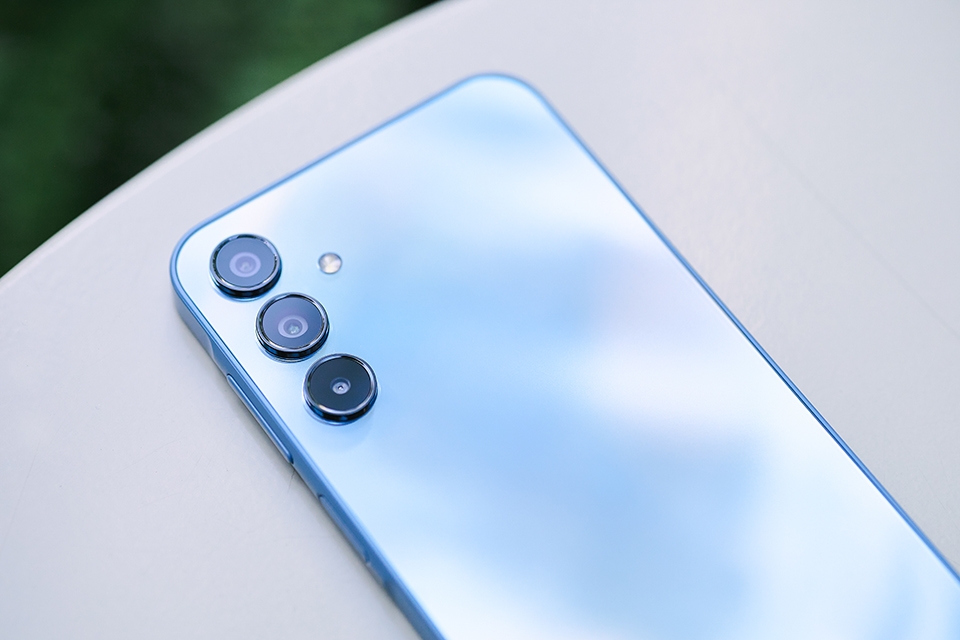 Tặng gì cho bản thân khi một năm sắp qua đi? Samsung Galaxy A15|A25 sẽ là lựa chọn hoàn hảo 15