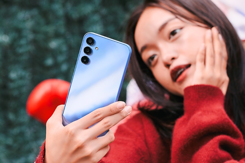 Tặng gì cho bản thân khi một năm sắp qua đi? Samsung Galaxy A15|A25 sẽ là lựa chọn hoàn hảo 2