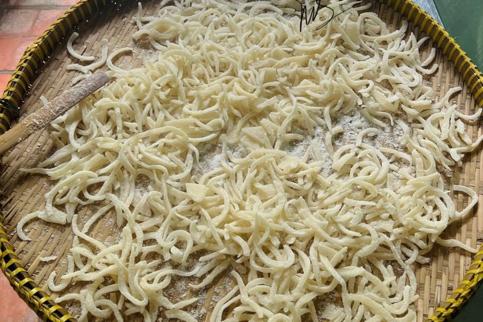 Mứt dừa khi đã sên xong