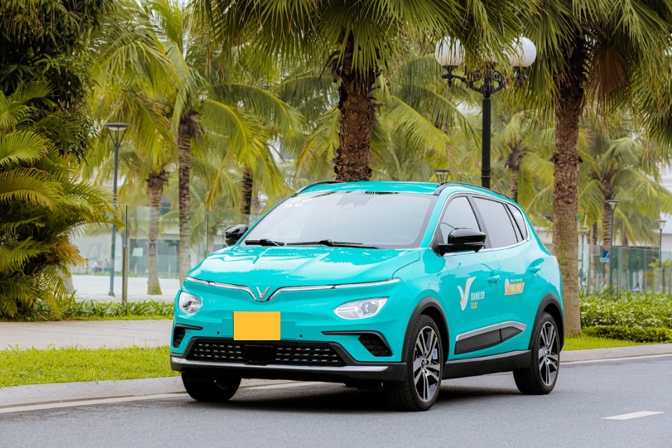 taxi vinfast - anh 1