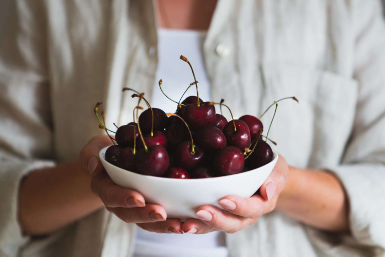 Ăn cherry cũng rất tốt cho sức khỏe bởi nó cung cấp nhiều chất dinh dưỡng cần thiết
