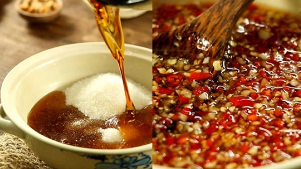 Làm sốt trộn gỏi.