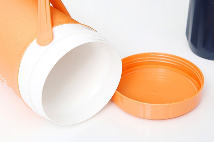 Bình giữ nhiệt làm bằng chất liệu gì? So sánh chất liệu bình giữ nhiệt: Inox, nhựa và thủy tinh 3