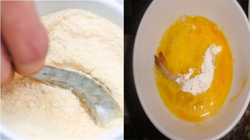 Sử dụng bột chiên giòn với trứng