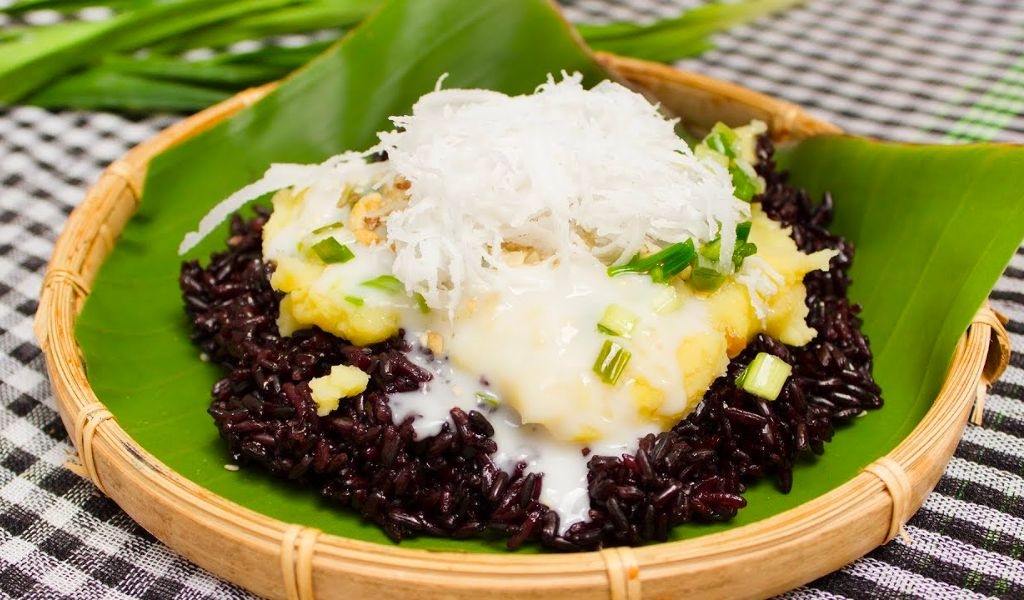 Cách làm xôi nếp than nhanh chóng đơn giản bằng cách hấp hơi và nồi cơm điện 1