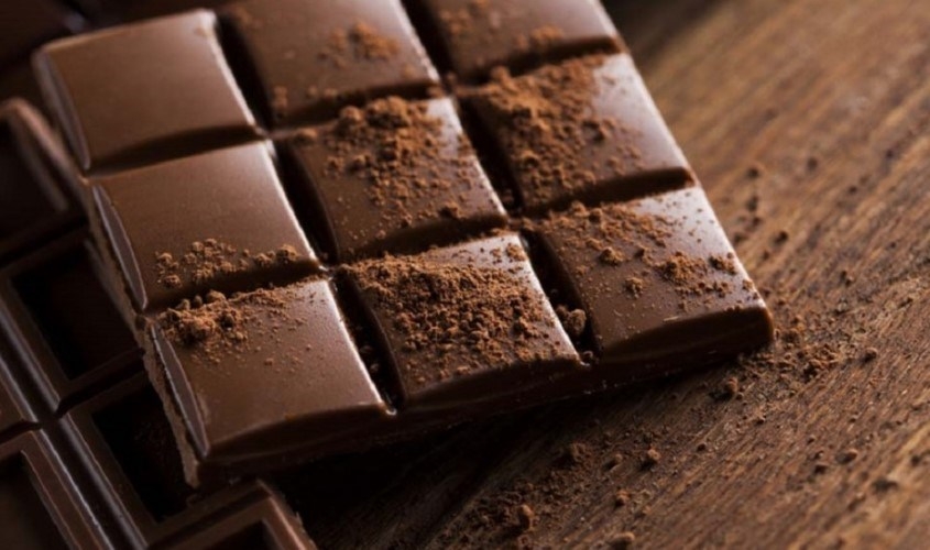 Số calo trong socola đen là thấp nhất