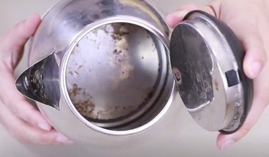 Sử dụng ấm siêu tốc bị gỉ sét và đóng cặn có gây hại cho sức khỏe hay không? - Hình 3