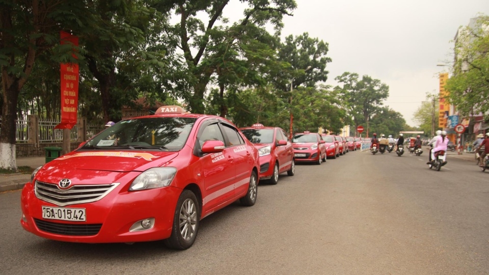 Taxi Hương Giang