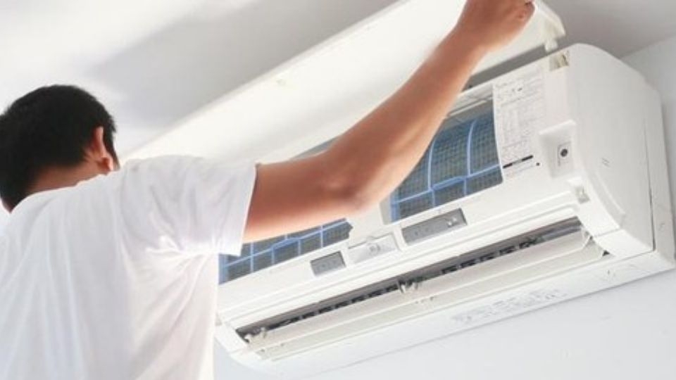 Cách tháo máy lạnh Daikin nhanh chóng và cực kỳ dễ dàng
