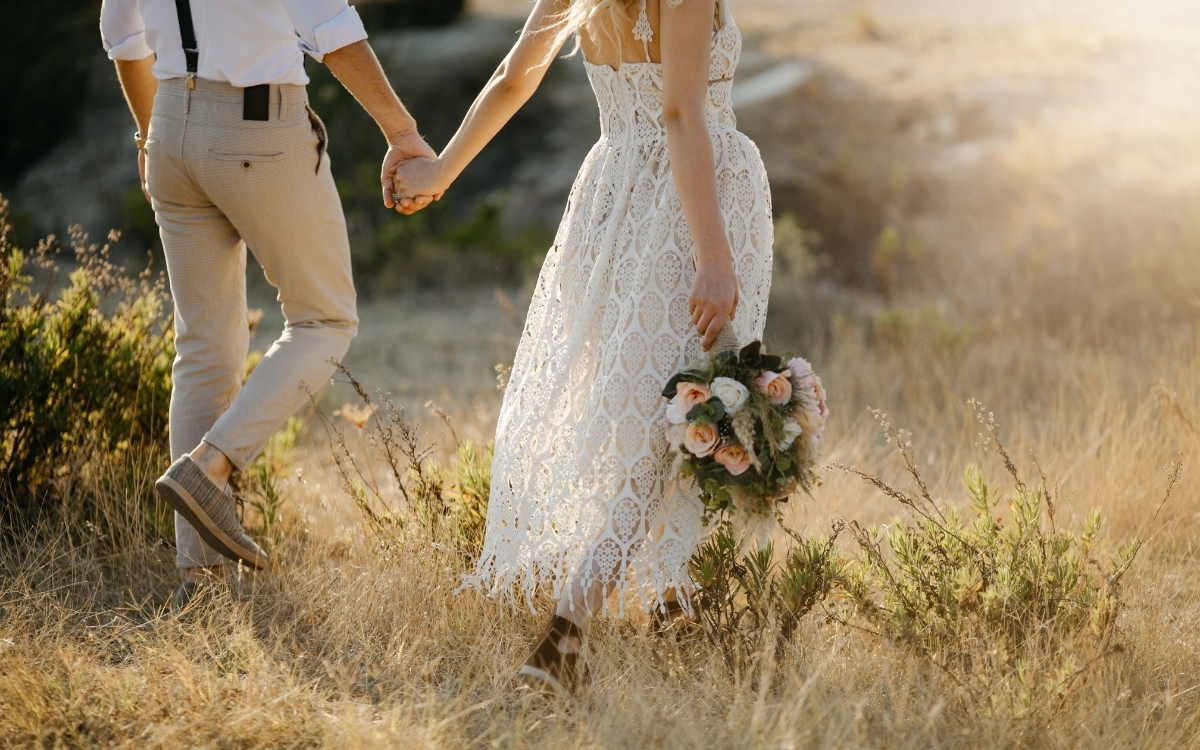 Stt kỷ niệm ngày cưới ngắn gọn