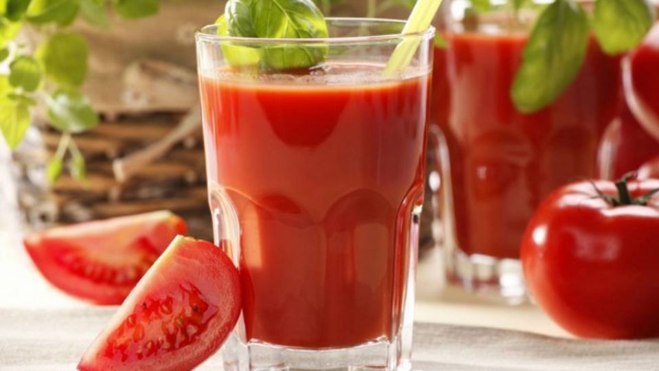 Nước ép cà chua sống