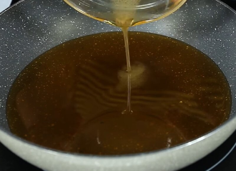 Đun nước mơ ngâm và chanh