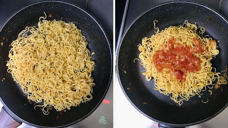 Xào mì trứng cà chua