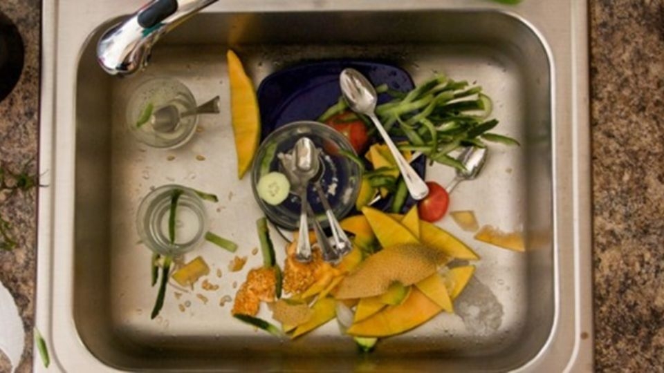 Mảng bám trong đường ống thoát nước