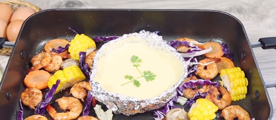 Tôm nướng sa tế siêu bắt miệng, thích hợp đổi vị cho bữa ăn gia đình thêm đa dạng 11