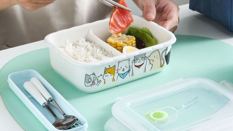 Hộp bằng gốm sứ