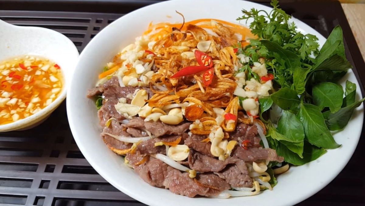 Cách làm phở trộn chua chua ngọt ngọt cực bắt miệng với các nguyên liệu đơn giản 13