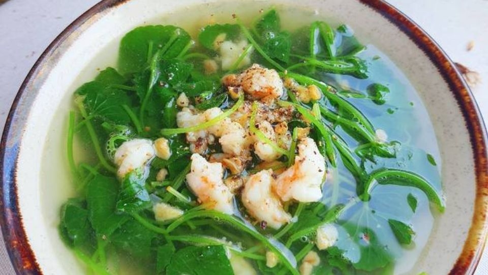 Canh tôm rau má