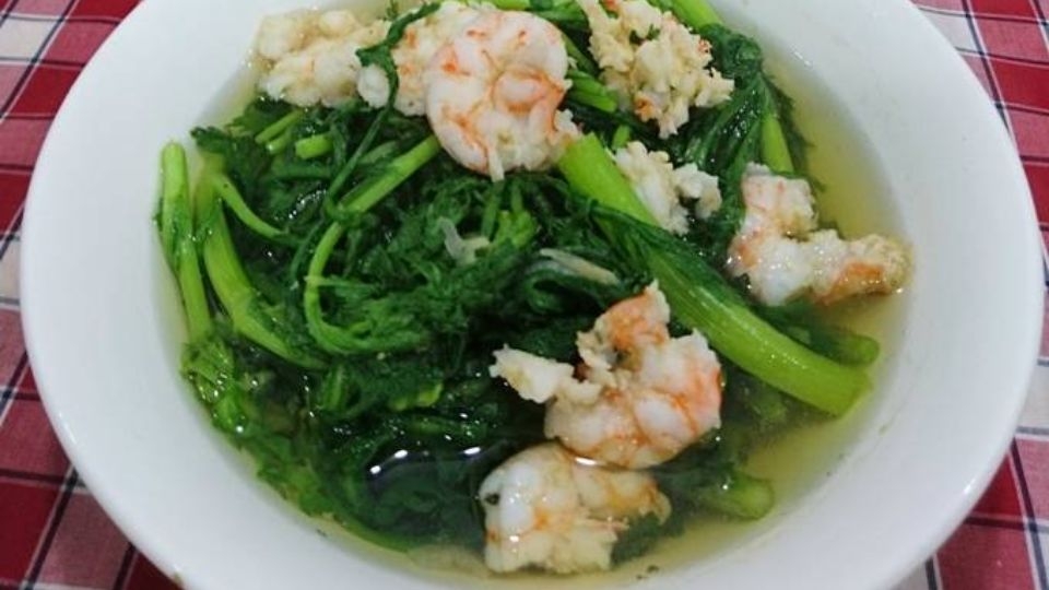 Canh tôm rau tần ô