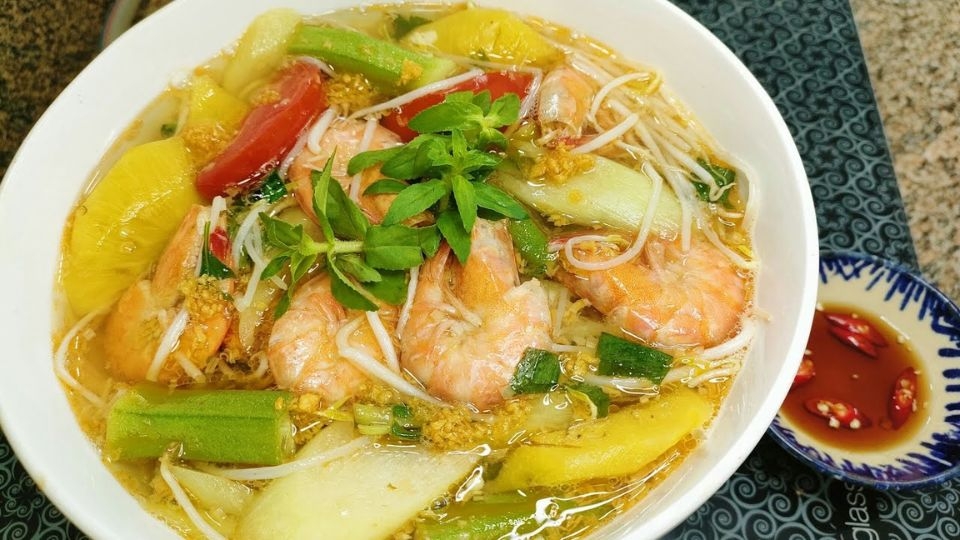 Canh chua tôm