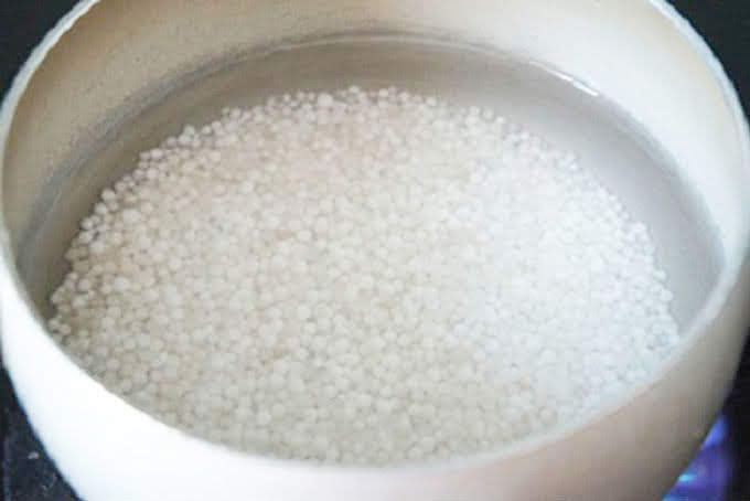 Ngâm bột báng