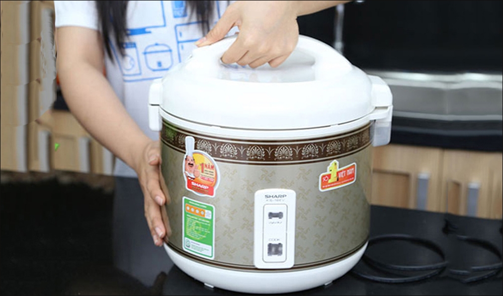 Lỗi cắm điện vẫn báo nguồn nhưng nồi cơm điện không nóng