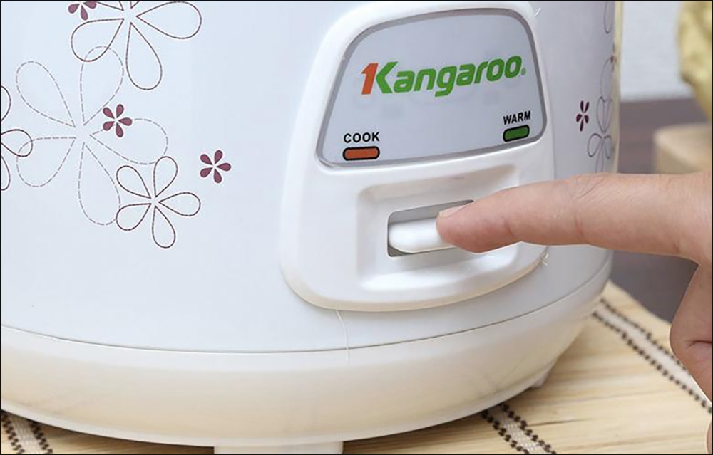 Lỗi đèn báo của nồi cơm điện không sáng khi đã cắm điện
