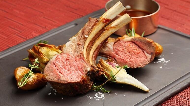 Sườn cừu nướng với hương vị dai mềm vô cùng hấp dẫn