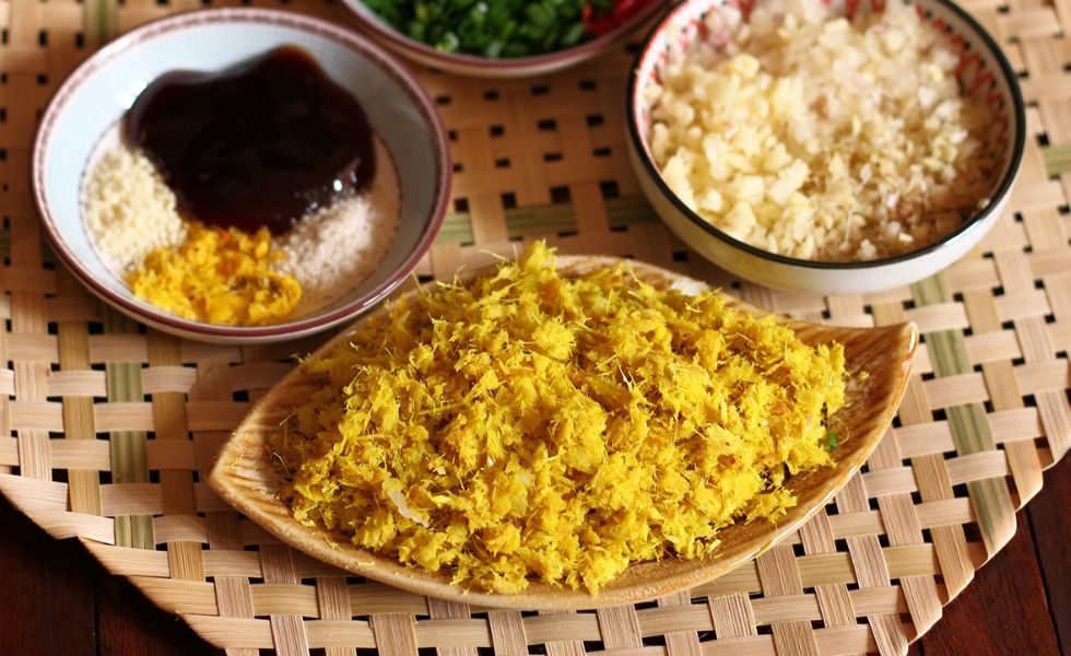 riềng, gừng và tỏi băm