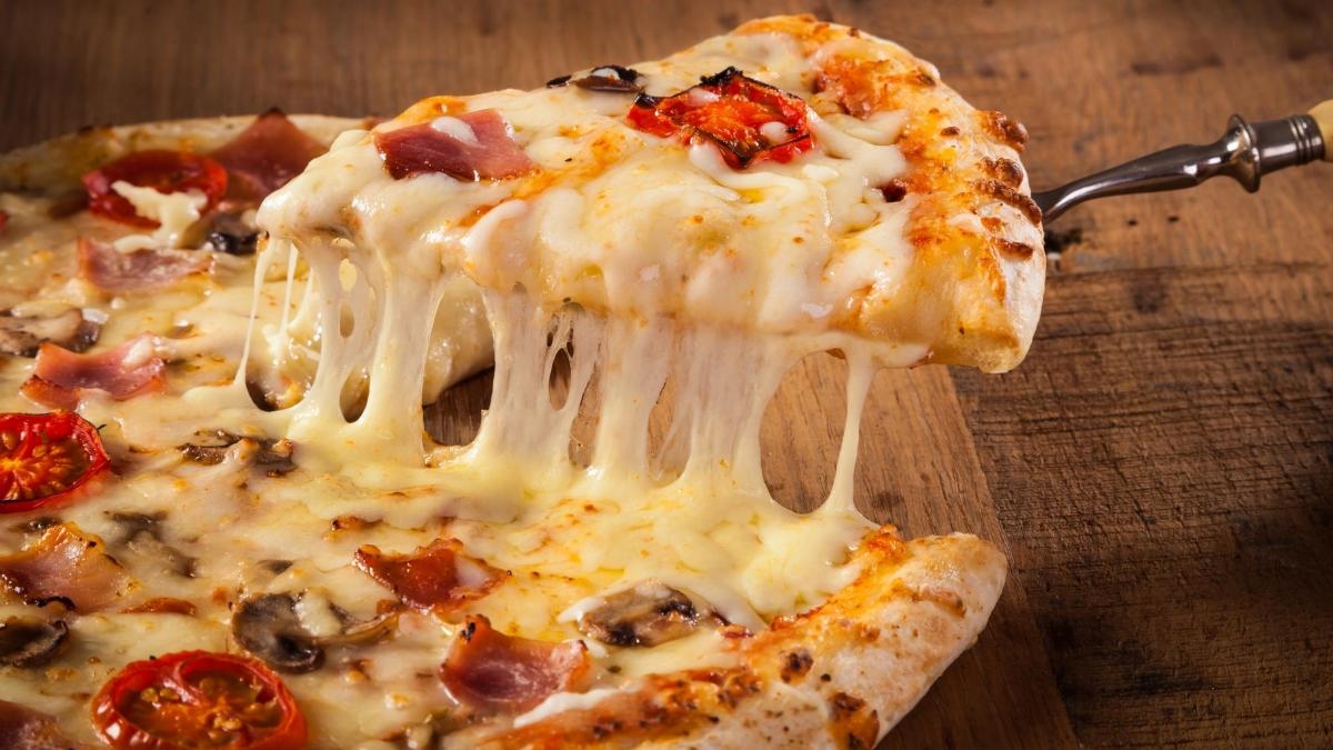 Một miếng Pizza bao nhiêu calo? Ăn pizza thường xuyên có gây tăng cân hay không? 6