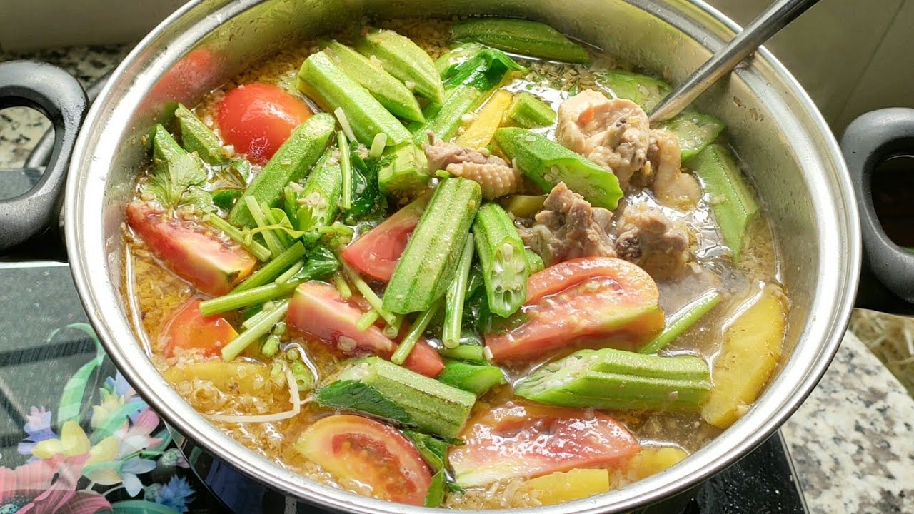 Canh gà nấu chua giàu dinh dưỡng, đậm vị