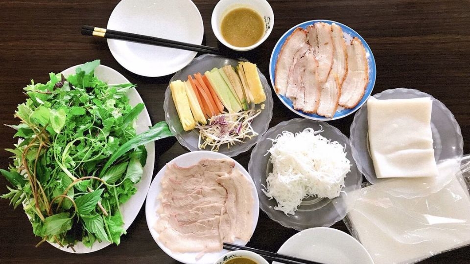 Bánh tráng cuốn thịt heo