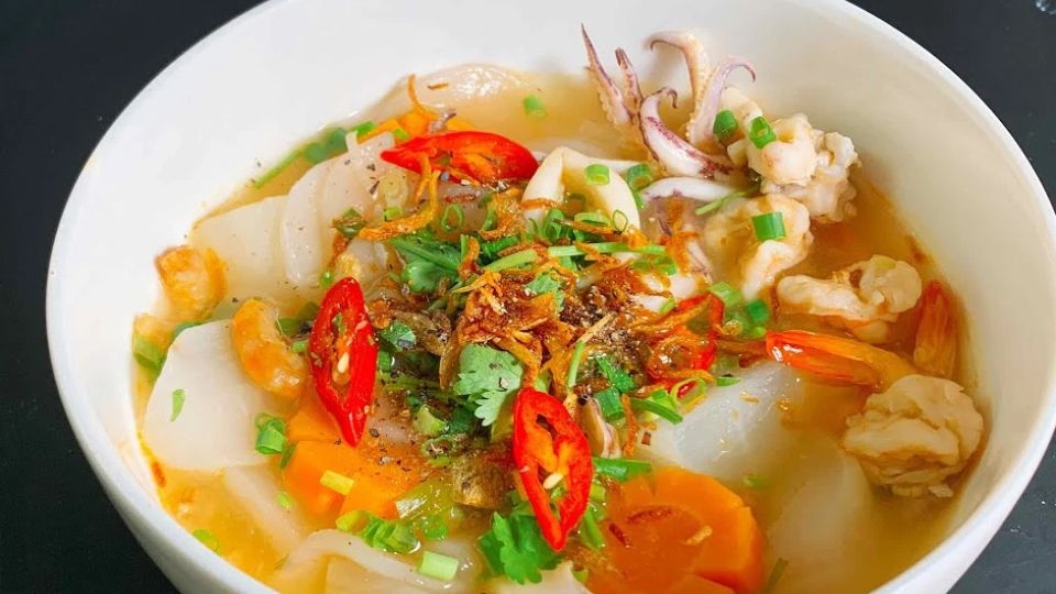 Bánh canh phồng tôm