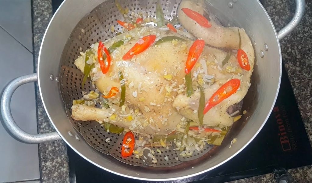 Hướng dẫn 3 công thức làm gà hấp rượu thơm nồng, ngon khó cưỡng rất đơn giản tại nhà 4