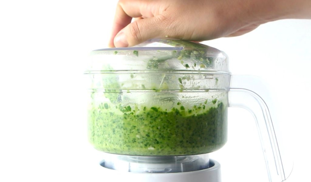 Tìm hiểu nguồn gốc của sốt Pesto? Hướng dẫn làm và ăn sốt Pesto chuẩn vị Ý 2