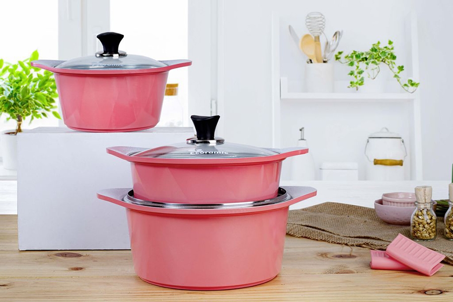 Nên chọn nồi chống dính có kích cỡ phù hợp với nhu cầu chế biến và số lượng người